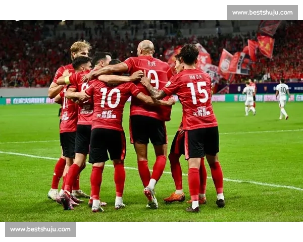 4-1 逆转登顶!成都蓉城 30 分钟狂轰 3 球打懵海港 4-1 逆转登顶!成都蓉城 30 分钟狂轰 3 球打懵海港